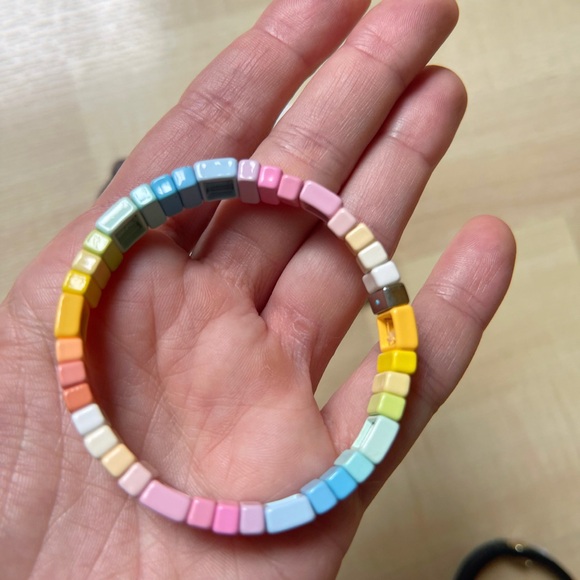🌈 Roxanne Assoulin Pastel Rainbow Enamel Bracelet 🌈 - Picture 2 of 6